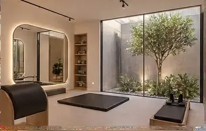 Espaço de solo com tatame, espelho iluminado e vista para o jardim